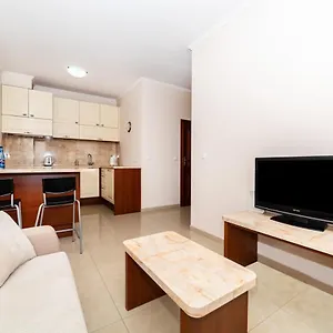 Beige - Neptun Park By Oneapartments Apartament